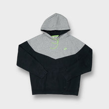 Load image into Gallery viewer, Vintage Nike Pullover | M