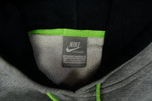 Load image into Gallery viewer, Vintage Nike Pullover | M