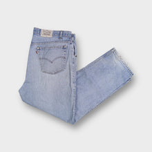 Load image into Gallery viewer, Vintage Levi&#39;s Pants | 42/32