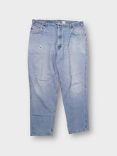 Load image into Gallery viewer, Vintage Levi&#39;s Pants | 42/32