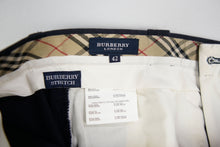 Load image into Gallery viewer, Burberry Pants | 42