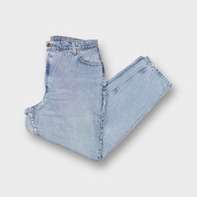 Load image into Gallery viewer, Vintage Levi&#39;s Jeans | 36/32