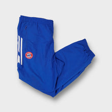 Load image into Gallery viewer, Vintage Adidas FC Bayern Trackpants | XL