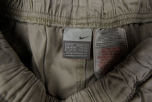 Load image into Gallery viewer, Vintage Nike Shorts | S