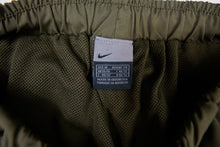 Load image into Gallery viewer, Vintage Nike Trackpants | S