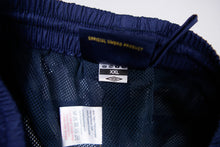 Load image into Gallery viewer, Vintage Umbro Trackpants | XXL