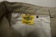 Load image into Gallery viewer, Vintage Wrangler Pants | 33/32